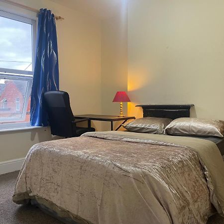 Transformative Housing Laurie Avenue Apartment นอตติงแฮม ภายนอก รูปภาพ