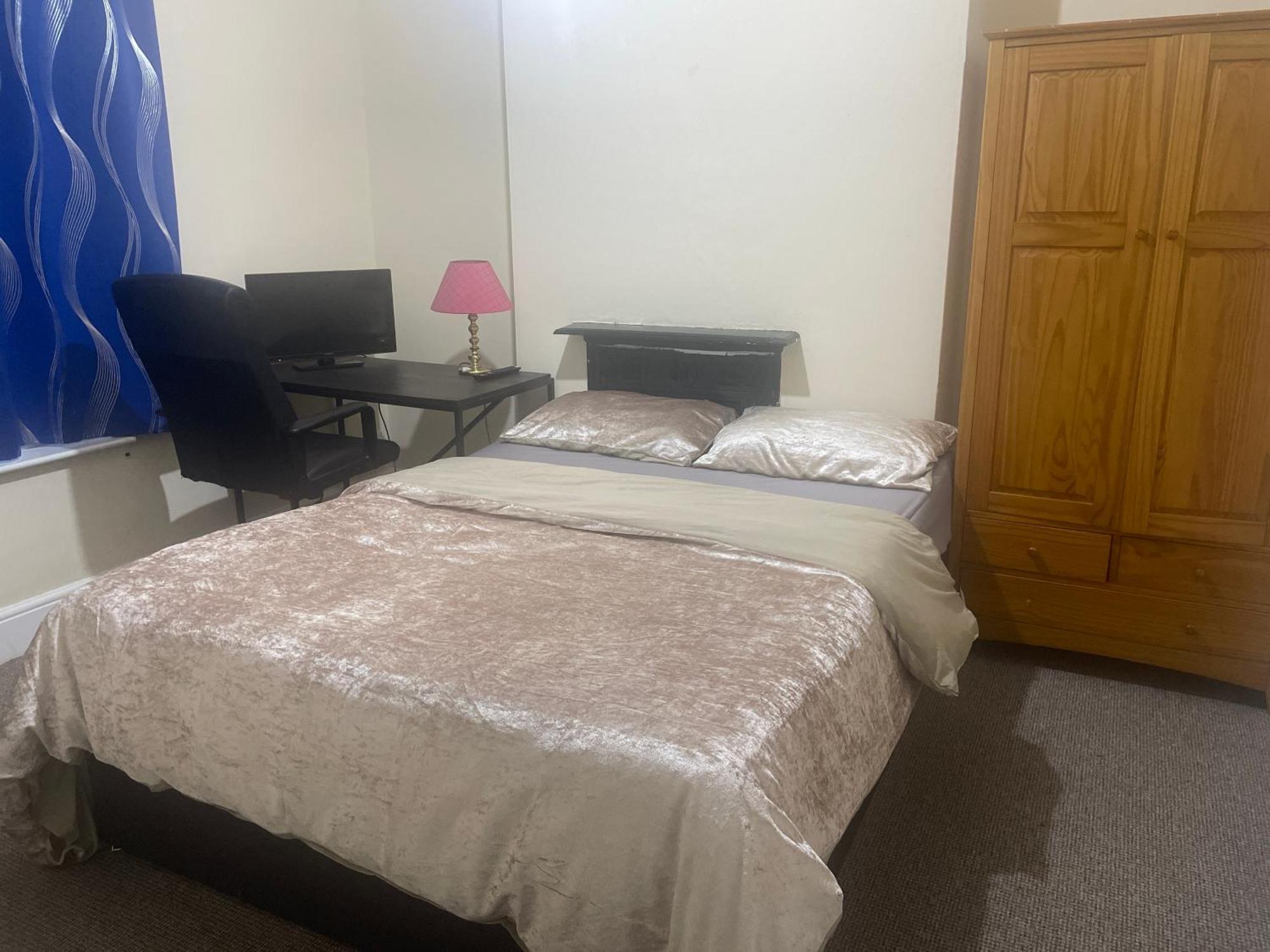 Transformative Housing Laurie Avenue Apartment นอตติงแฮม ภายนอก รูปภาพ