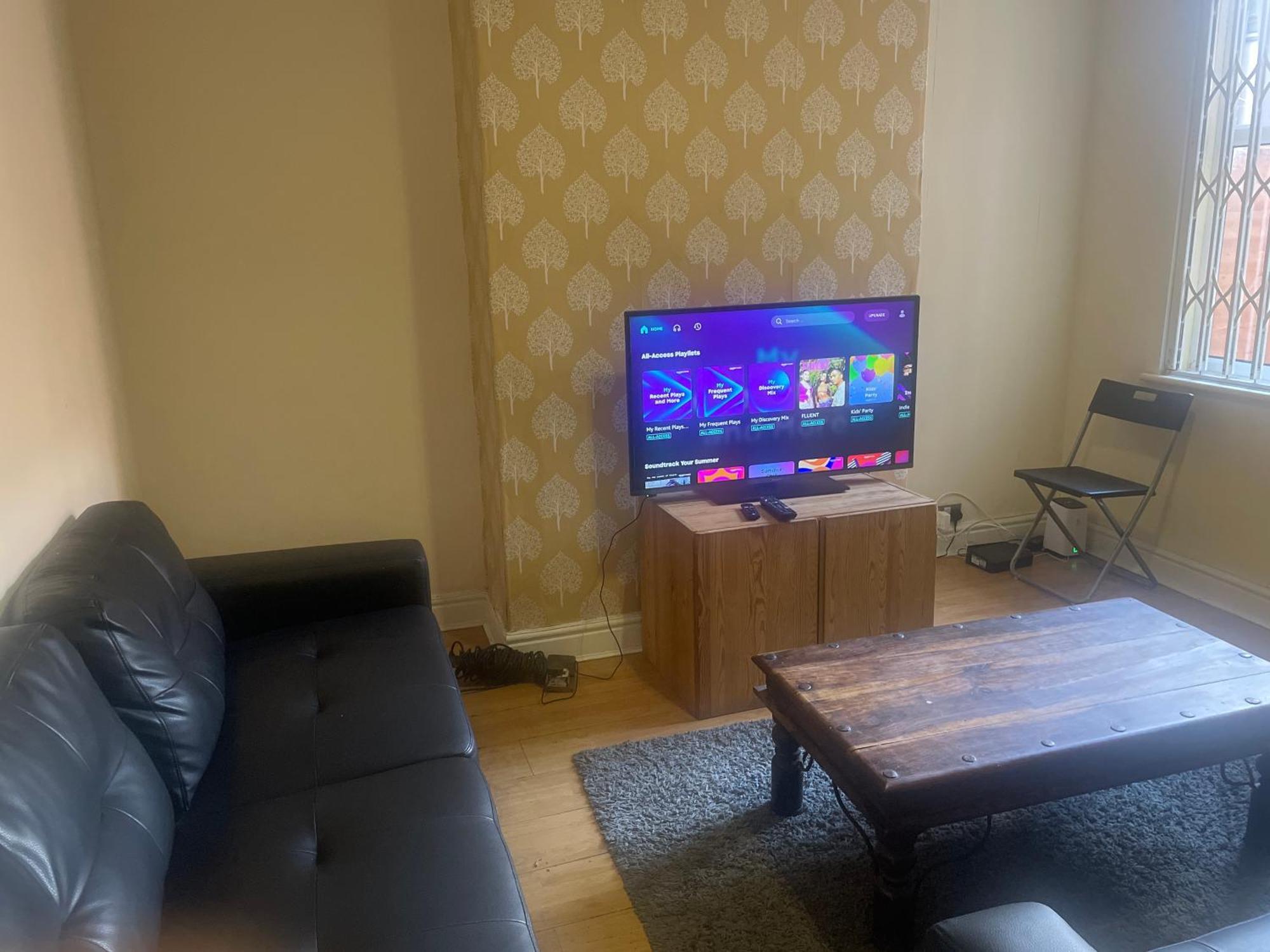 Transformative Housing Laurie Avenue Apartment นอตติงแฮม ภายนอก รูปภาพ